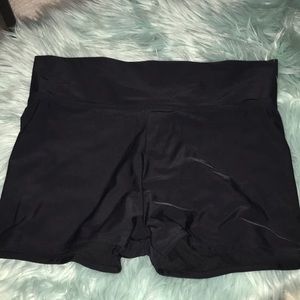 Elastic boy shorts